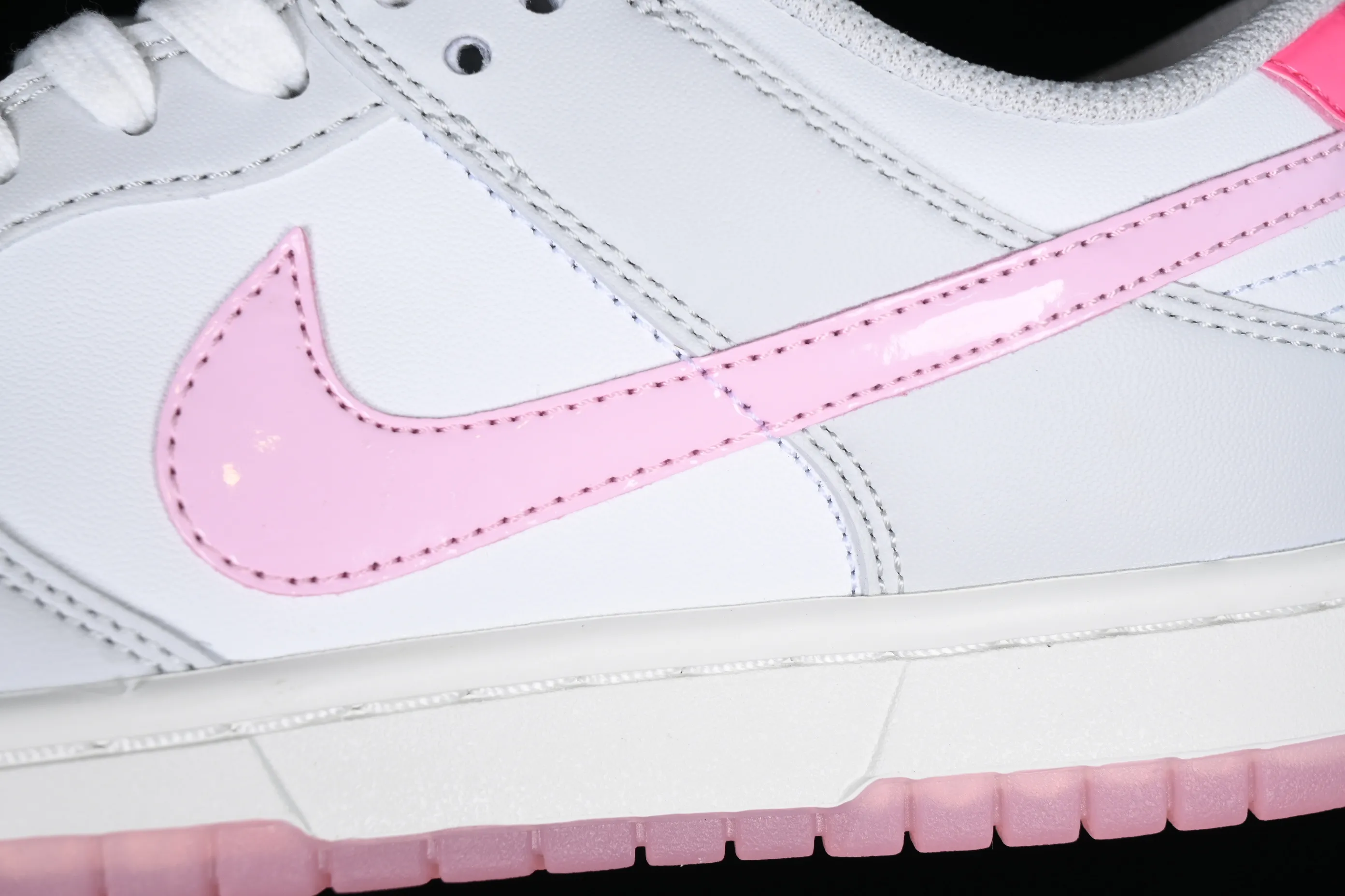 All categories Nk SB Dunk series Nk SB Dunk Low low-top sneakers Nk SB Dunk Low "520" Valentine's Day limited SB low-top sports and leisure sneakers FN3451-161
